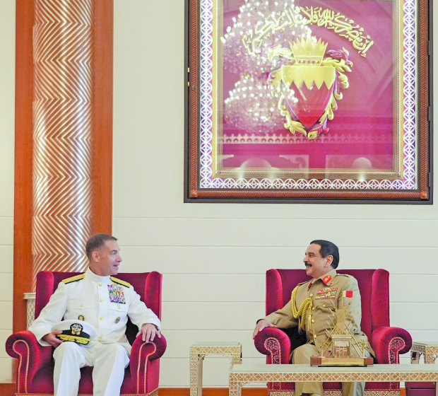 <p>His Majesty King Hamad, the Supreme Commander of the Armed Forces, received Admiral Charles Cooper, Commander of the United States Central Command (CENTCOM), and the accompanying delegation, at Safriya Palace yesterday.</p>
<p>He congratulated Adm Cooper on assuming his new duties and wished him success in strengthening co-operation in the defence and security sectors, to serve regional security and peace.</p>
<p>The King underscored the long-standing strategic relations, built over decades on trust, respect and joint co-ordination.</p>
<p>He also commended the role of the US administration in consolidating the foundations of regional security and stability.</p>